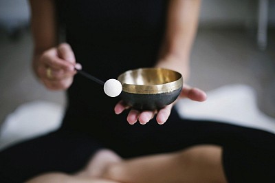 Sound Experience. Singing bowl.